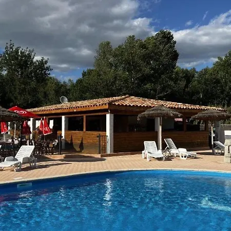 Spacieux Mobil-home 3 Avec Terrasse - Api-1-52-444 Parque de Campismo