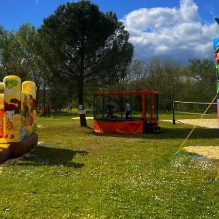 Spacieux Mobil-home 3 Avec Terrasse - Api-1-52-444 *