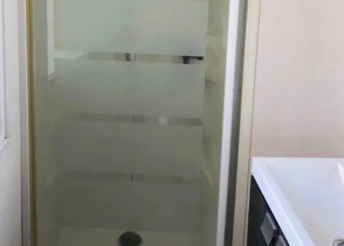 Spacieux Mobil-home 3 Avec Terrasse - Api-1-52-444 Kemping