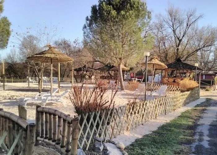 Spacieux Mobil-home 3 Avec Terrasse - Api-1-52-444 Kemping *